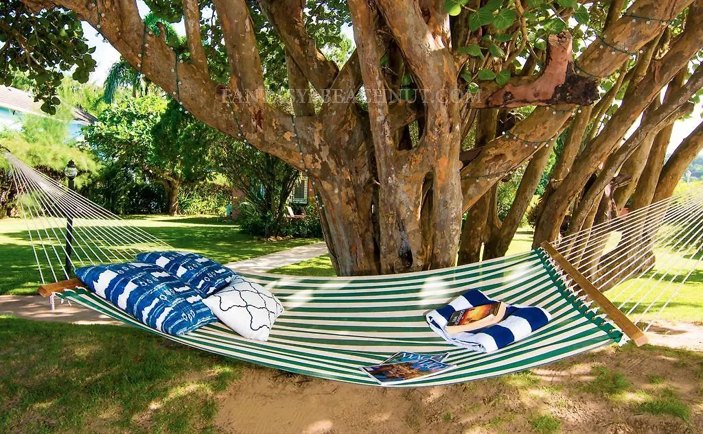 Fantasy & Beachnut Villas Rio Bueno