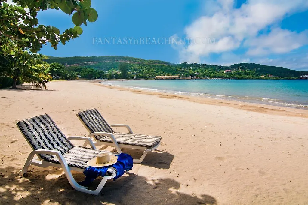 Fantasy & Beachnut Villas