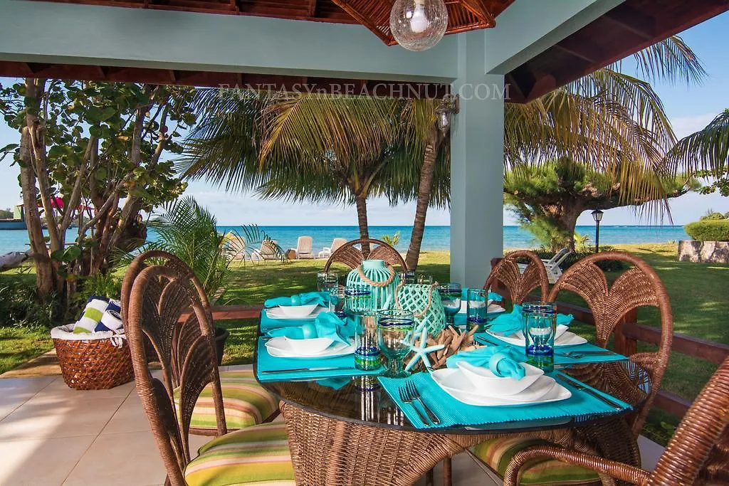 Fantasy & Beachnut Villas 0*, Rio Bueno Harbour ジャマイカ