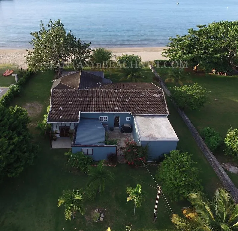 Fantasy & Beachnut Villas  Rio Bueno Harbour